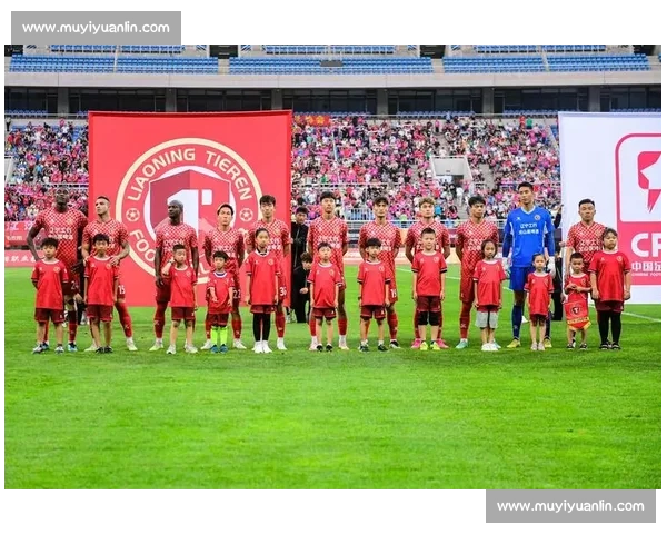 辽宁铁人 1-1 南京城市：邦本造点 + 中柱憾平，VAR 扼杀绝杀留争议